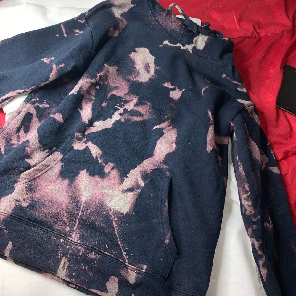 Super cute comfy tie died sweater size S